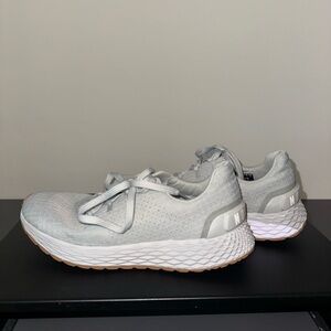 NOBULL Gray Athletic Shoes Sleek Design